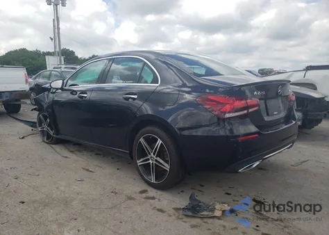 2019 Mercedes-Benz A 220 4Matic из США, поврежденный, VIN WDD3G4FB4KW035056